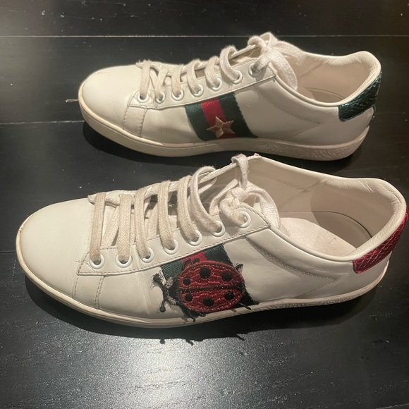 Women’s Gucci Ace Sneakers Pineapple 🍍 ladybug 🐞 - Picture 3 of 8